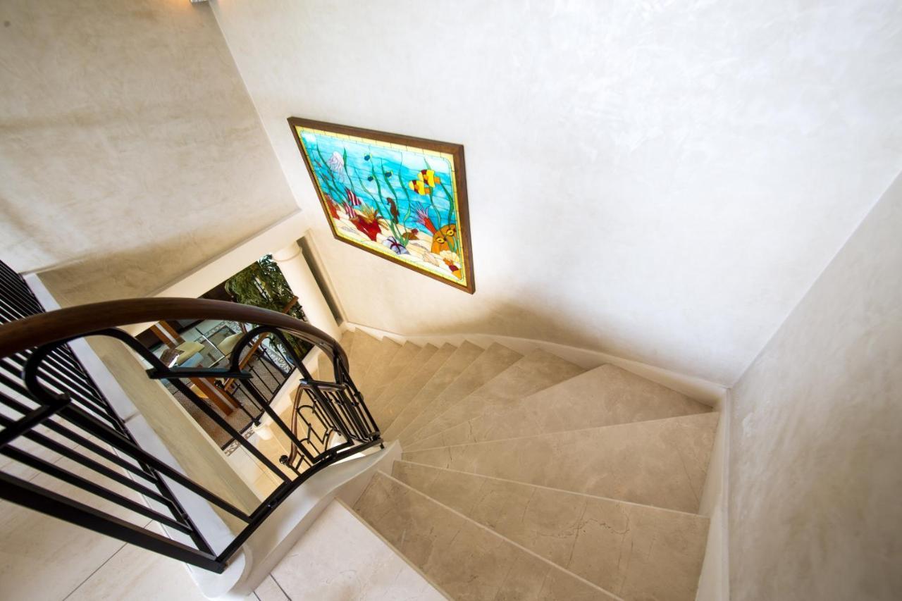El Paradisio Splendid 5 Stars Villa Atypical In Antibes With Overflowing Swiming Pool Eksteriør bilde